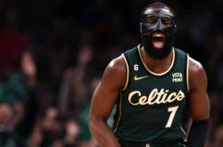 pg电子官网-凯尔特人客场击败老鹰，取得三连胜的简单介绍