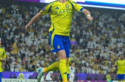 PG电子试玩-精彩对决！球队殊死搏斗争取最后胜利