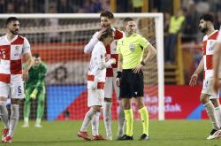 pg电子官方-克罗地亚中场球员制造威胁进攻