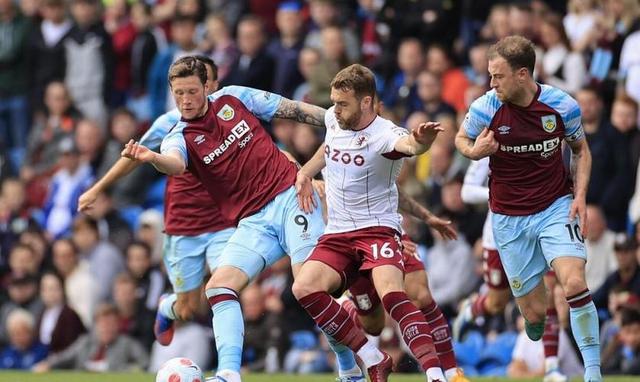 华盛顿晋级,英超新秀崭露头角的简单介绍 华盛顿晋级,英超新秀崭露头角的简单介绍