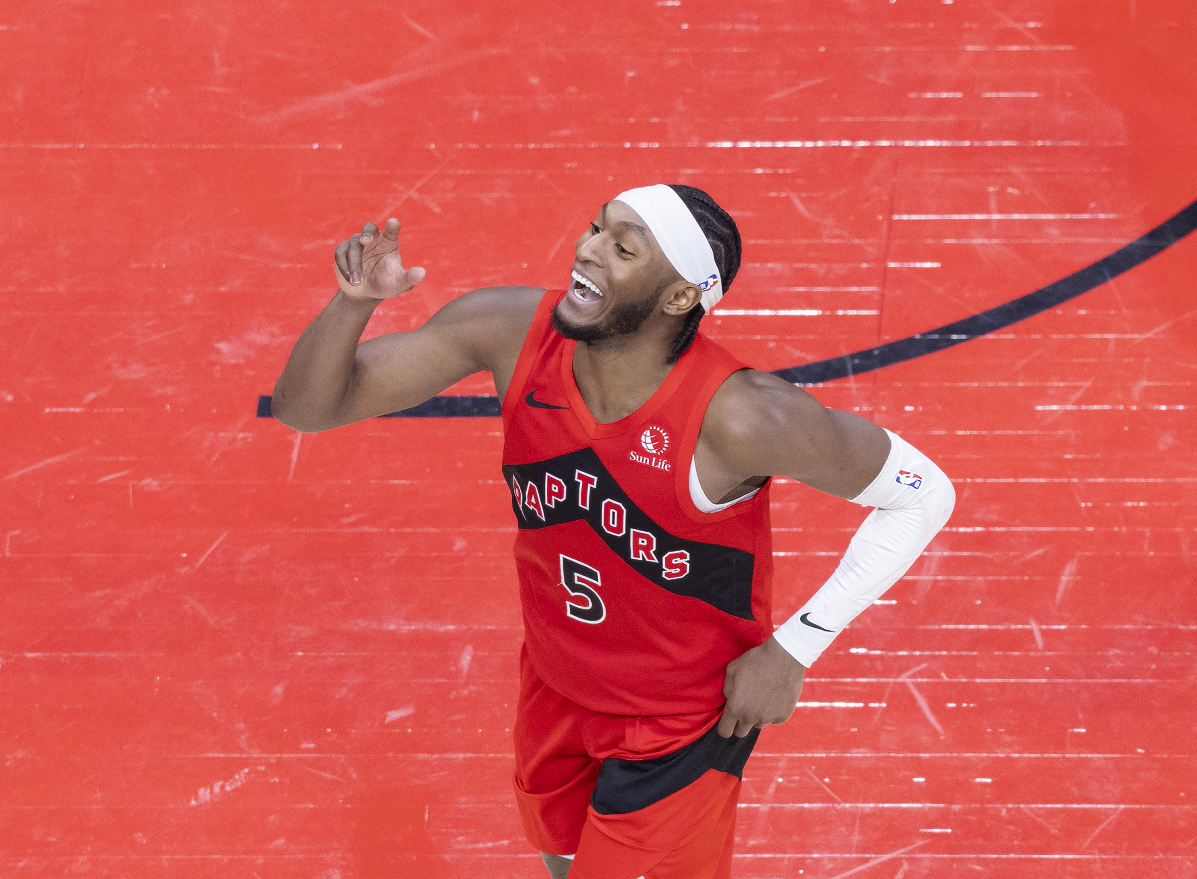 猛龙击败黄蜂,豪取七连胜 猛龙击败黄蜂,豪取七连胜