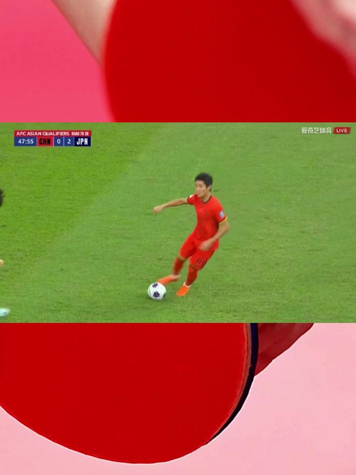 中国足球超级联赛开启新赛季,球迷热情高涨! 中国足球超级联赛开启新赛季,球迷热情高涨!