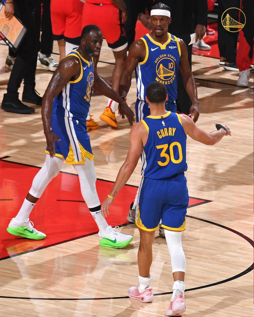 勇士力克篮网,库里再砍35+ 勇士力克篮网,库里再砍35+