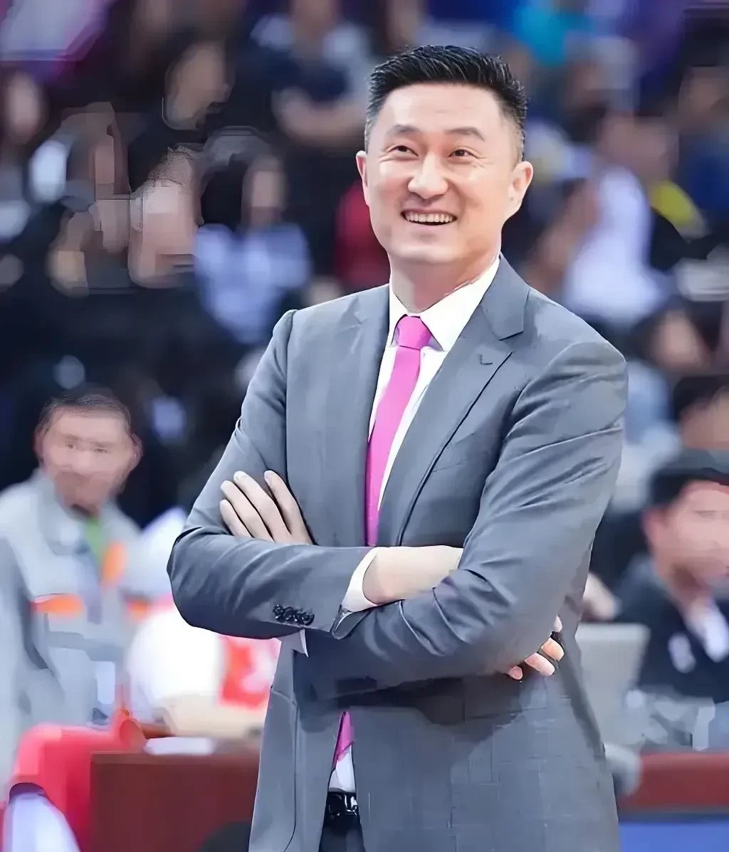 包含广东宏远主帅杜锋:球队状态更好,奥尼尔是核心之一的词条 包含广东宏远主帅杜锋:球队状态更好,奥尼尔是核心之一的词条